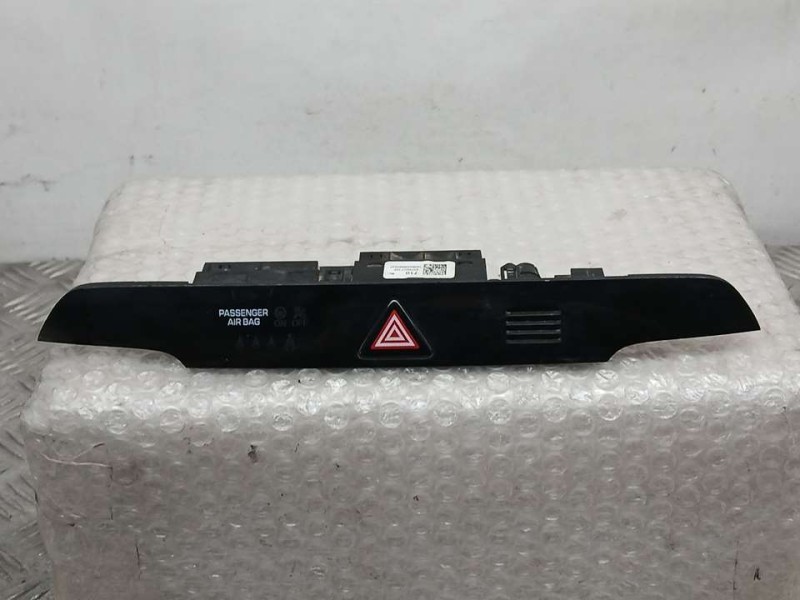 Recambio de mando multifuncion para hyundai tucson essence 2wd referencia OEM IAM 93700D7100  WARNING Y PANTALLA AIRBAG PASAJERO