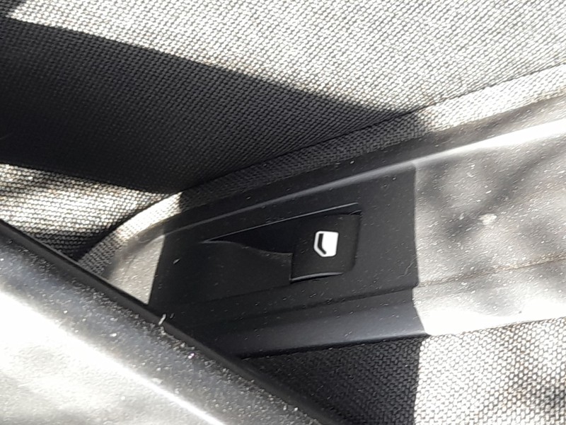 Recambio de mando elevalunas delantero derecho para peugeot 308 ii (lb_, lp_, lw_, lh_, l3_) 1.6 hdi 100 referencia OEM IAM 9678