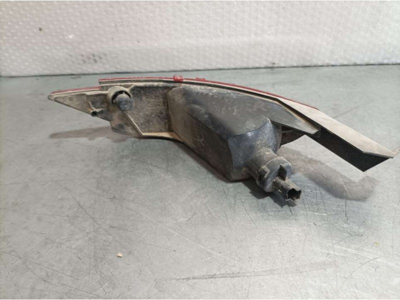 Recambio de piloto trasero izquierdo paragolpes para ford c-max titanium referencia OEM IAM 8A6115K273  