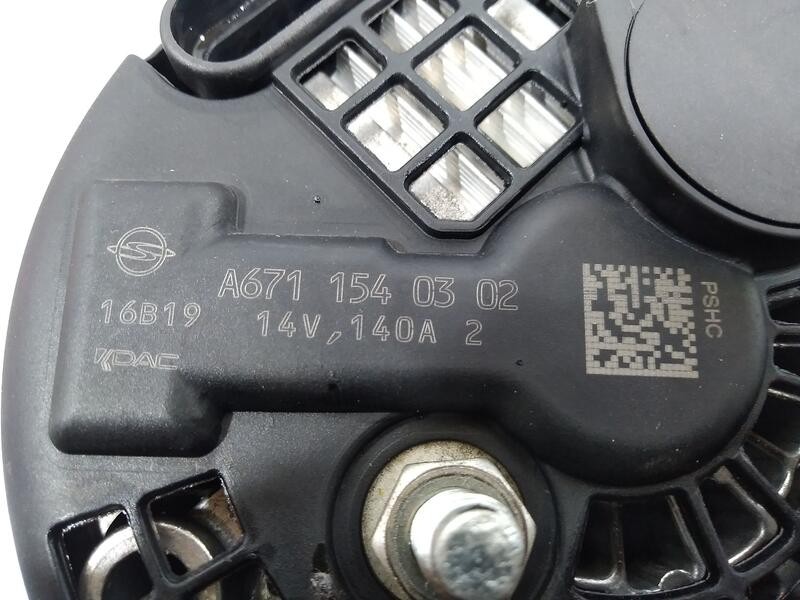 Recambio de alternador para ssangyong rodius 4wd power referencia OEM IAM a6711540302  