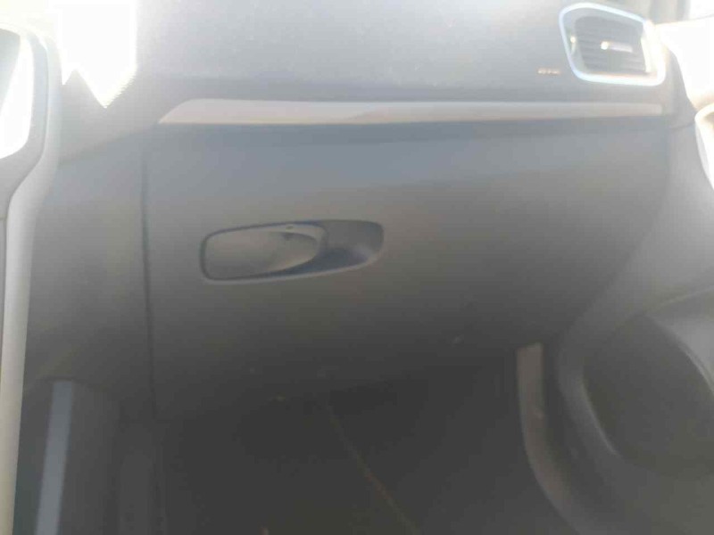 Recambio de guantera para volvo v40 hatchback (525) d3 referencia OEM IAM 39840910  