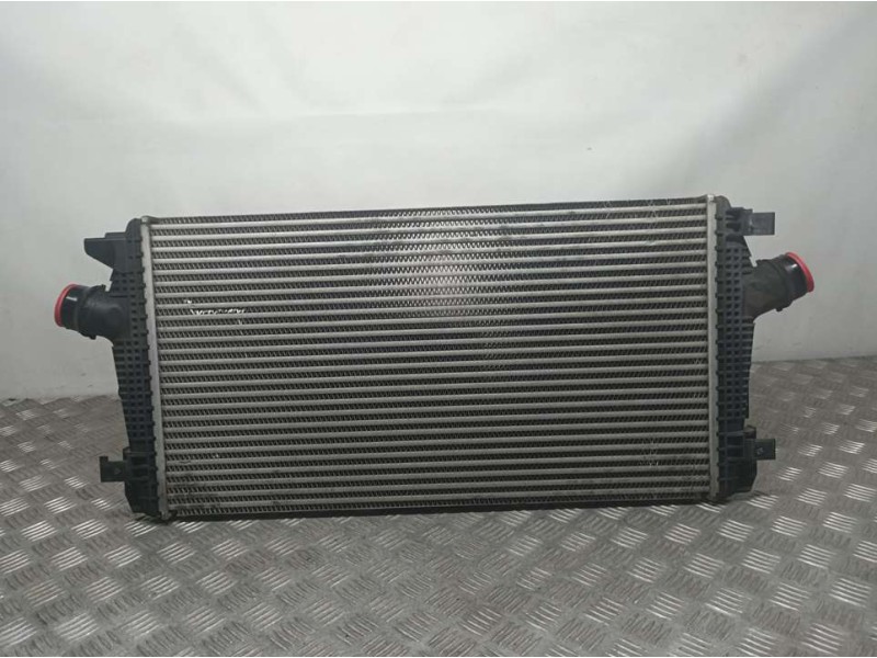 Recambio de intercooler para opel astra j lim. excellence referencia OEM IAM 13267647 0134A8135 DELPHI