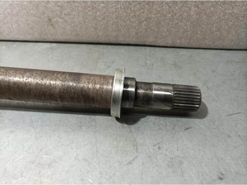 Recambio de transmision delantera derecha para dacia sandero stepway referencia OEM IAM 391003037A  FLECTOR ROTO