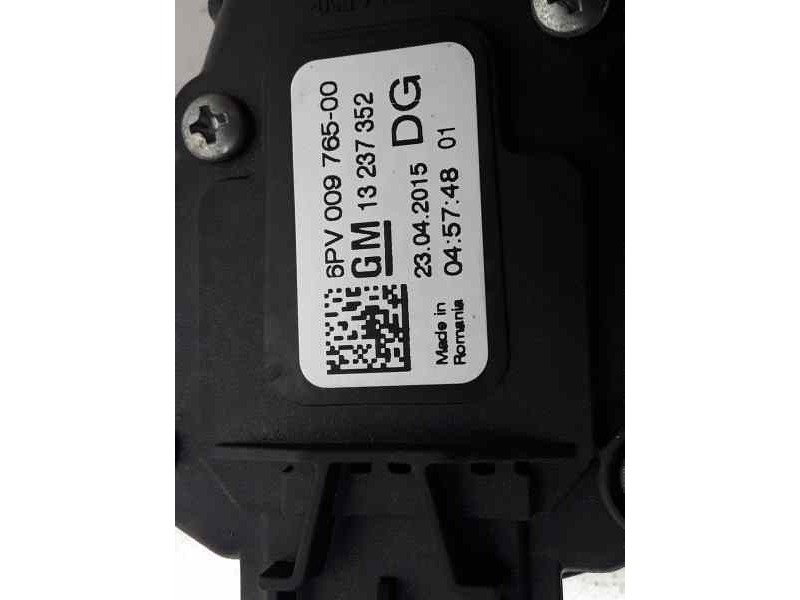 Recambio de potenciometro pedal para opel insignia berlina selective referencia OEM IAM 13237352  