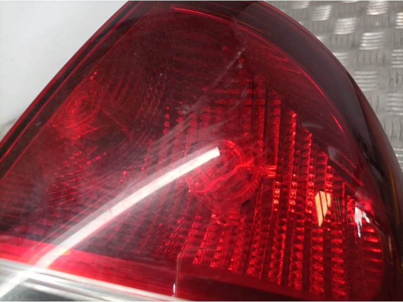 Recambio de piloto trasero derecho para citroën c5 berlina 2.2 hdi exclusive automático referencia OEM IAM   ROZADO