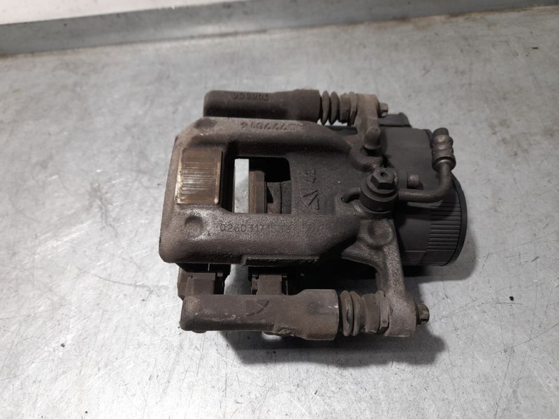 Recambio de pinza freno trasera izquierda para peugeot 5008 gt line 1.5 hdi 130 cv referencia OEM IAM SIN REF  