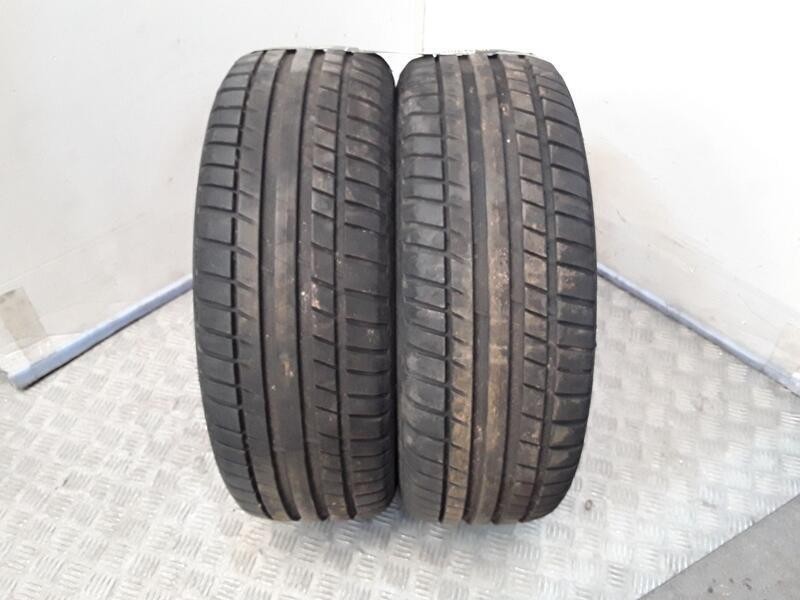 Recambio de neumatico pareja para neumaticos reutilizados - referencia OEM IAM 195551687V KORMORAN 195/55/16/87V