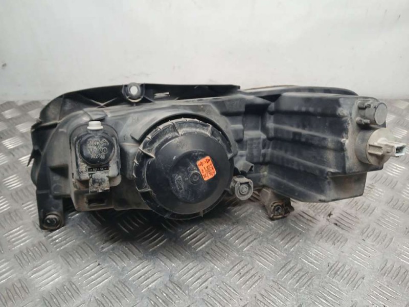 Recambio de faro derecho para peugeot 106 (s2) max d referencia OEM IAM 6205P4  