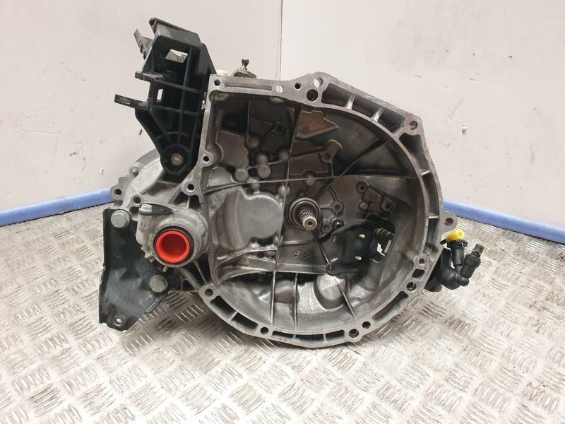 Recambio de caja cambios para citroën c3 feel edition referencia OEM IAM 20A701 1146011 5VELOCIDADES