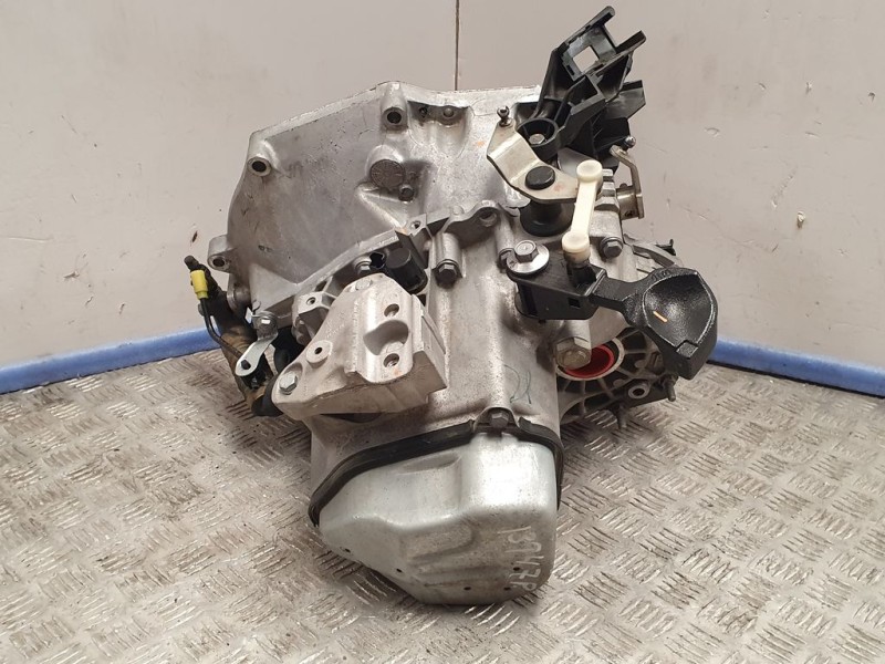 Recambio de caja cambios para citroën c3 feel edition referencia OEM IAM 20A701 1146011 5VELOCIDADES