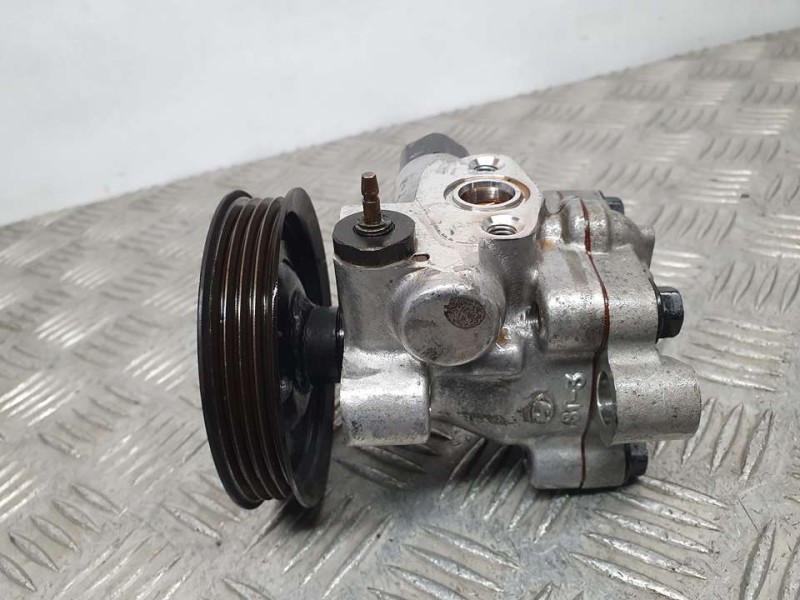 Recambio de bomba direccion para hyundai getz (tb) 1.1 básico referencia OEM IAM 571101C000  