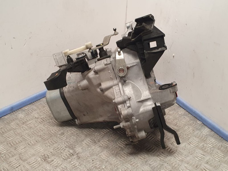 Recambio de caja cambios para citroën c3 feel edition referencia OEM IAM 20A701 1146011 5VELOCIDADES