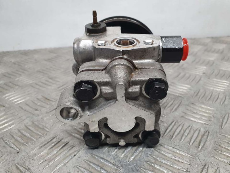 Recambio de bomba direccion para hyundai getz (tb) 1.1 básico referencia OEM IAM 571101C000  