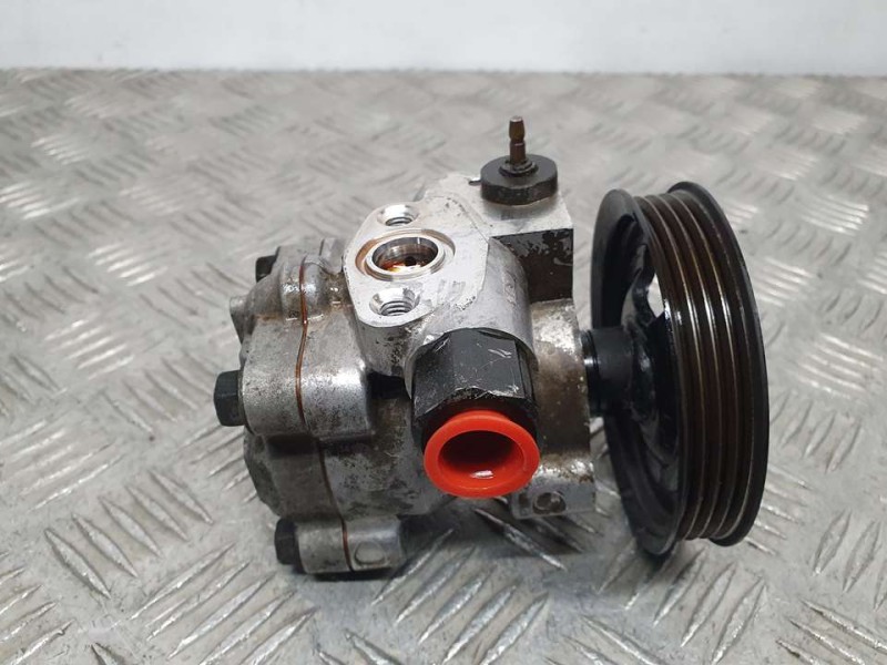 Recambio de bomba direccion para hyundai getz (tb) 1.1 básico referencia OEM IAM 571101C000  
