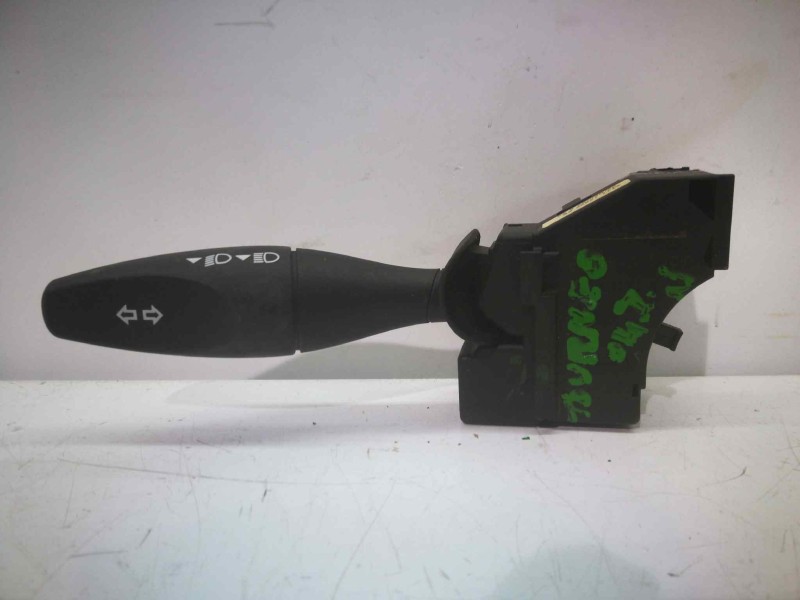 Recambio de mando intermitentes para ford tourneo connect (tc7) 1.8 tdci cat referencia OEM IAM 2T1T13335AB  