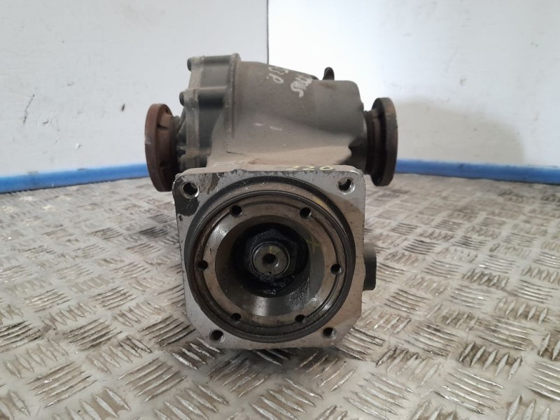 Recambio de diferencial trasero para audi a4 avant (8e) 3.0 quattro referencia OEM IAM 01R525053  