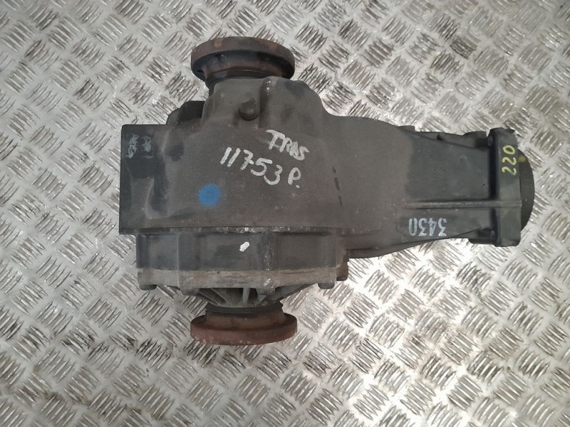 Recambio de diferencial trasero para audi a4 avant (8e) 3.0 quattro referencia OEM IAM 01R525053  