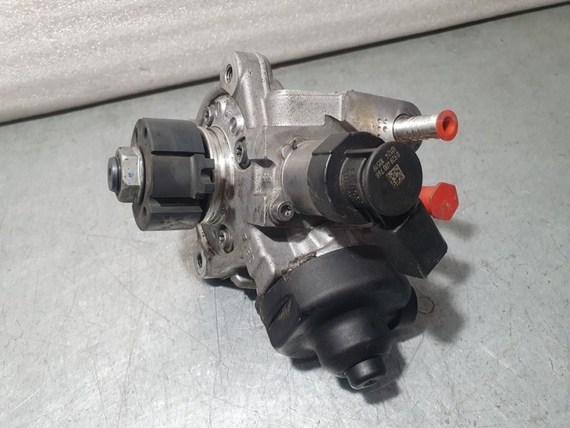 Recambio de bomba alta presion para volkswagen sharan (7n1) 2.0 tdi dpf referencia OEM IAM 03L130755D 0445010514 BOSCH