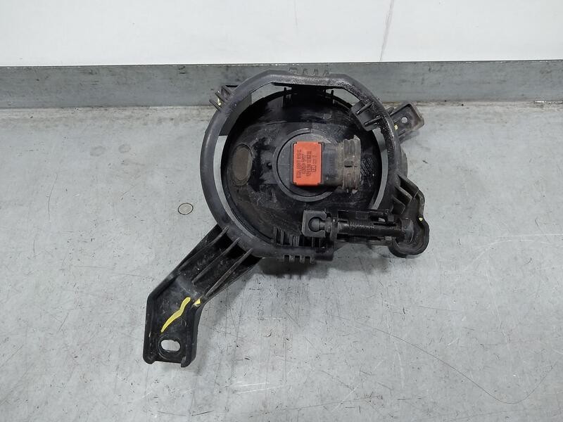 Recambio de faro antiniebla izquierdo para ssangyong rodius 4wd power referencia OEM IAM 8320121500  