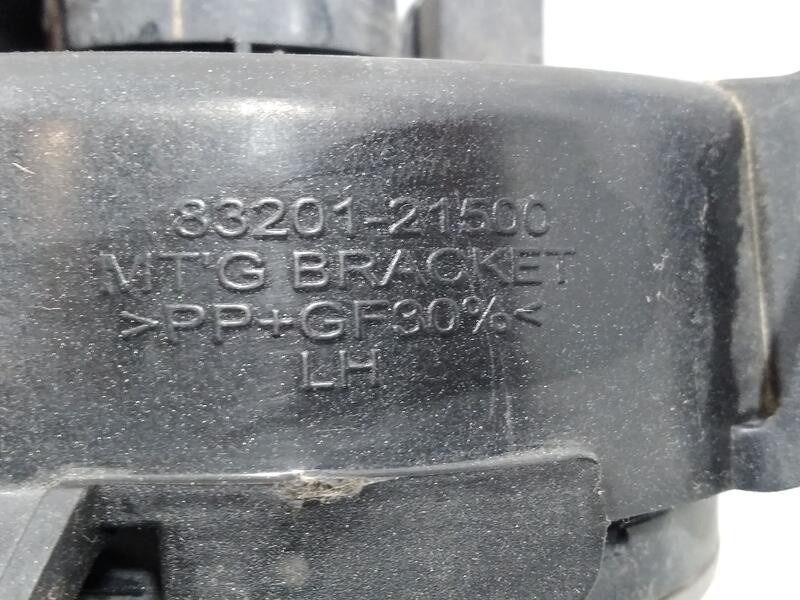 Recambio de faro antiniebla izquierdo para ssangyong rodius 4wd power referencia OEM IAM 8320121500  