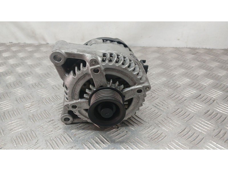 Recambio de alternador para bmw 2 active tourer (f45) 218 i referencia OEM IAM 7640131 DENSO 1042118181