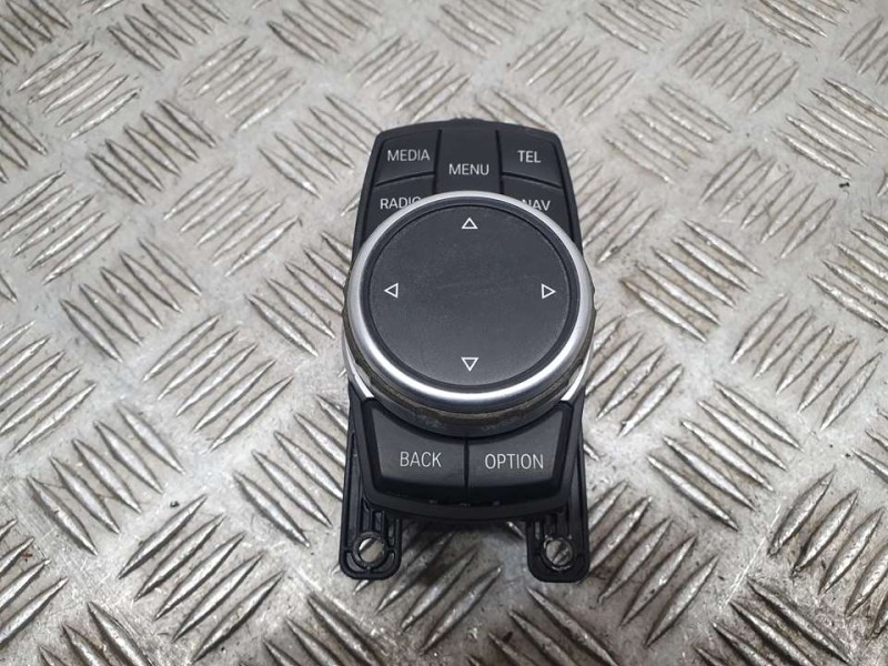Recambio de mando multifuncion para bmw i8 (i12) i8 pure impulse referencia OEM IAM 935072302 90160002 