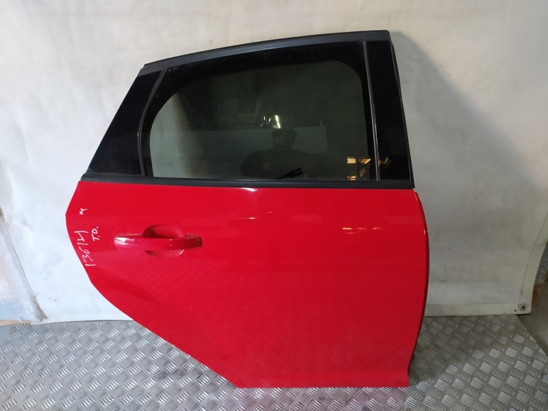 Recambio de puerta trasera derecha para ford focus active referencia OEM IAM 2172759  