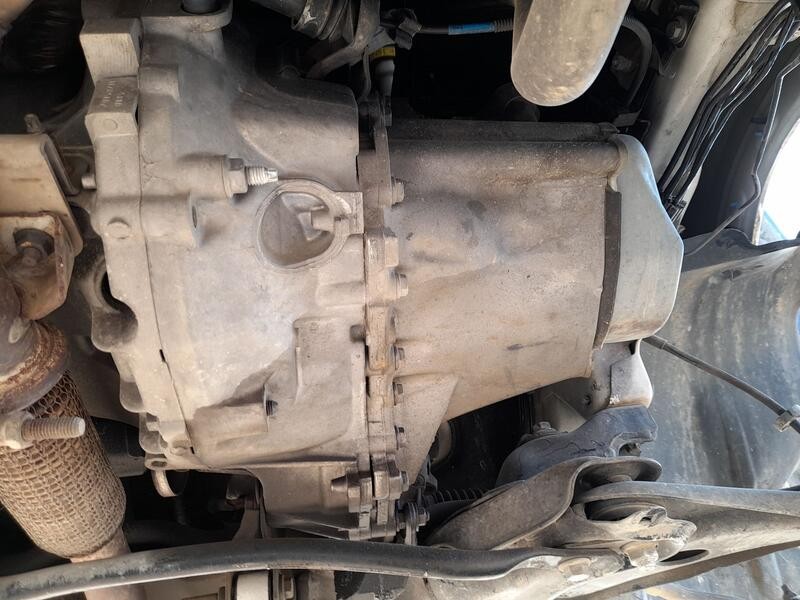 Recambio de caja cambios para citroën c4 cactus 1.2 vti 82 referencia OEM IAM 20CR03 5VELOCIDADES 9803846280