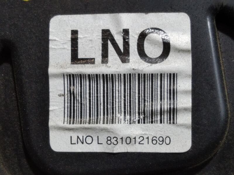 Recambio de faro izquierdo para ssangyong rodius 4wd power referencia OEM IAM 8310121600  TOCADO