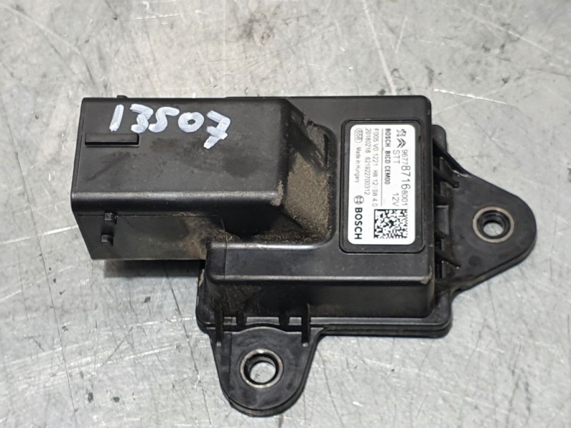 Recambio de rele para citroën c4 cactus live referencia OEM IAM 9677871680 F005VO1221 BOSCH