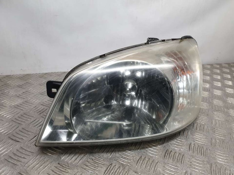 Recambio de faro izquierdo para hyundai getz (tb) 1.1 básico referencia OEM IAM 082211118L  