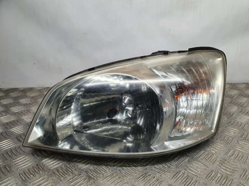 Recambio de faro izquierdo para hyundai getz (tb) 1.1 básico referencia OEM IAM 082211118L  