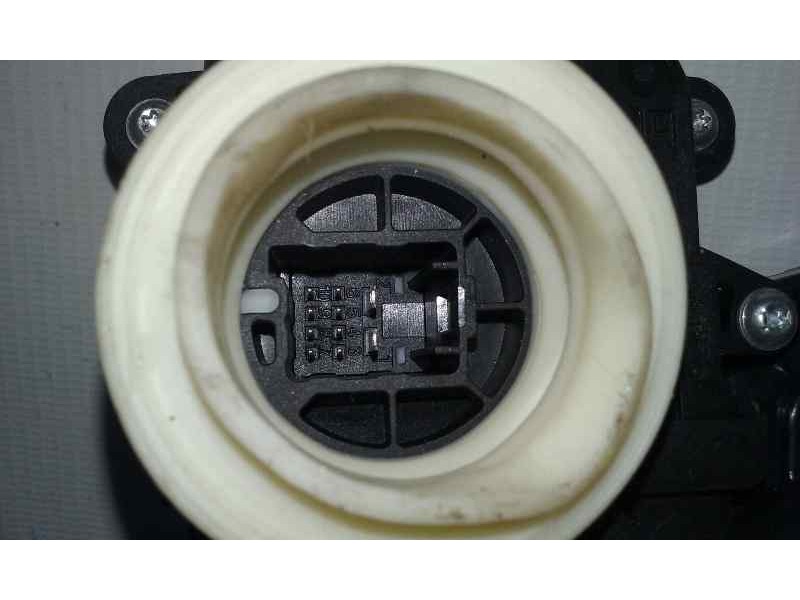 Recambio de elevalunas trasero derecho para toyota verso active referencia OEM IAM  10 PINS ELECTRICO