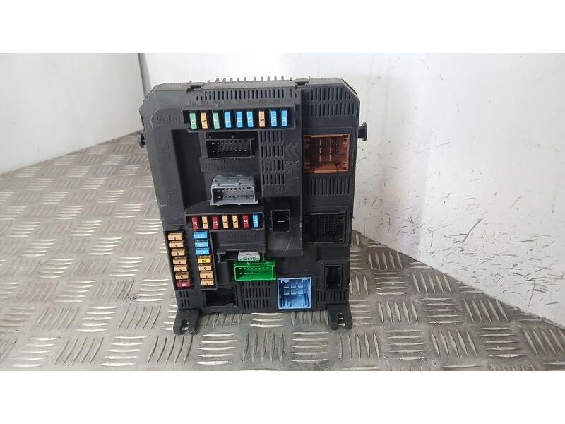 Recambio de caja reles / fusibles para peugeot 2008 i (cu_) 1.2 thp 110 / puretech 110 referencia OEM IAM 9819850080 11144809 20