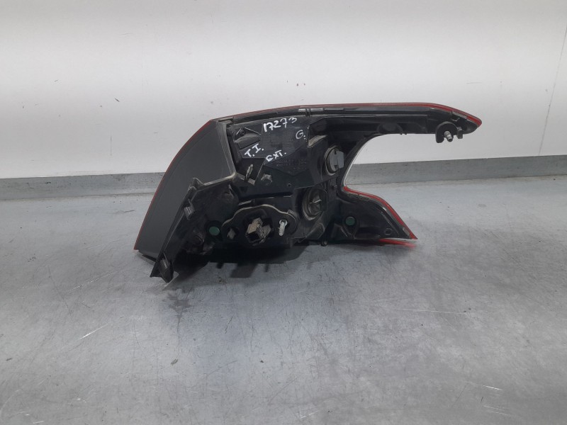 Recambio de piloto trasero izquierdo exterior para peugeot 308 ii (lb_, lp_, lw_, lh_, l3_) 1.6 hdi 100 referencia OEM IAM 98237