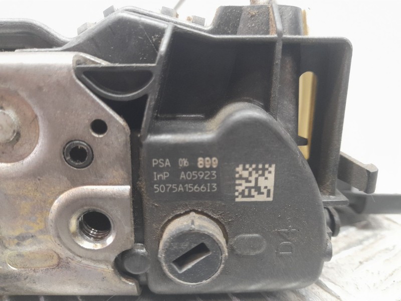 Recambio de cerradura puerta delantera derecha para citroën c4 cactus 1.2 vti 82 referencia OEM IAM 5075A156613 INTEVA A048069