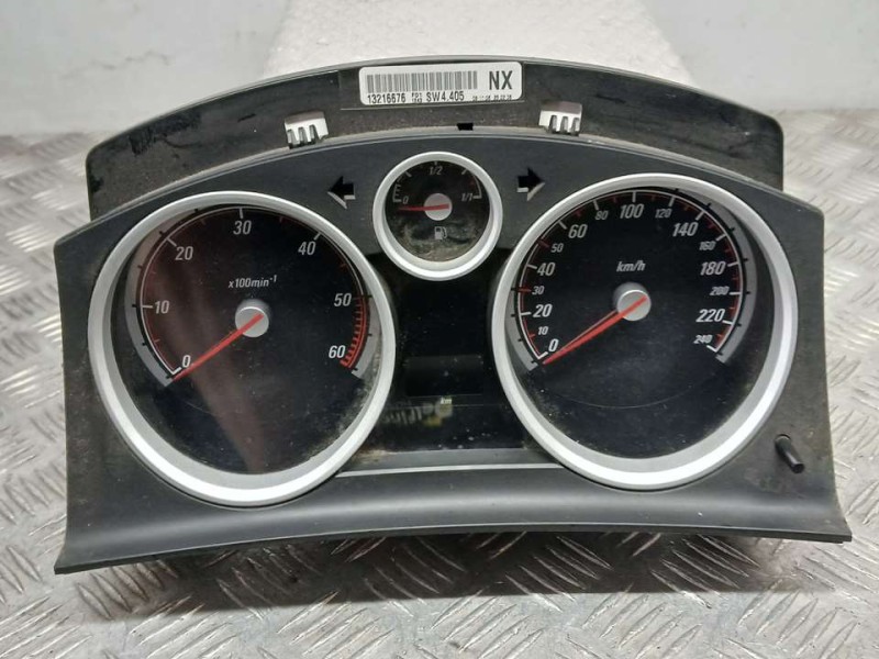 Recambio de cuadro instrumentos para opel astra h berlina cosmo referencia OEM IAM 13216676  