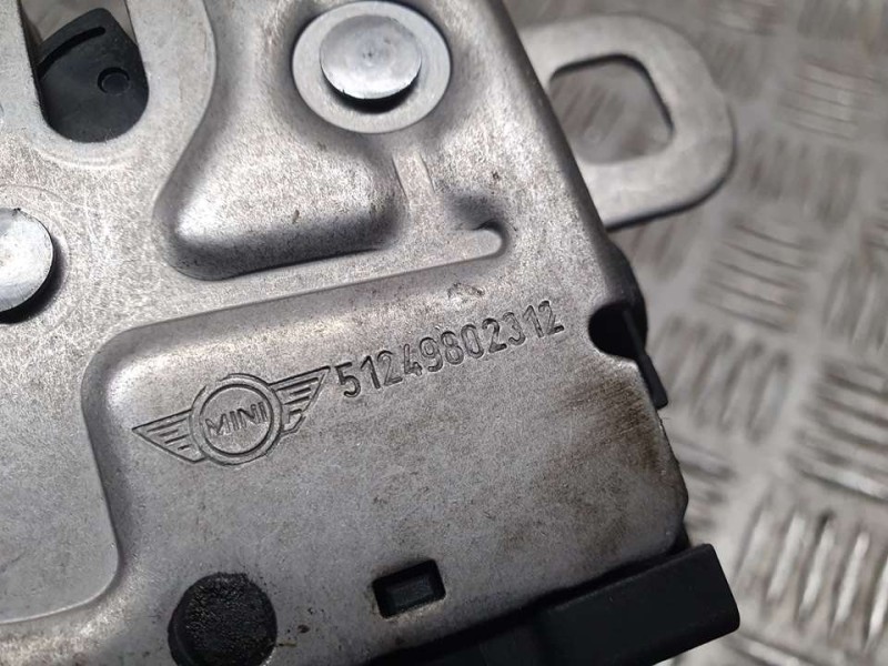 Recambio de cerradura maletero / porton para bmw i8 (i12) i8 pure impulse referencia OEM IAM 51249802312  4 PINES