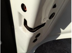 Recambio de cerradura puerta trasera derecha para citroën c4 cactus 1.2 vti 82 referencia OEM IAM 9819038880  