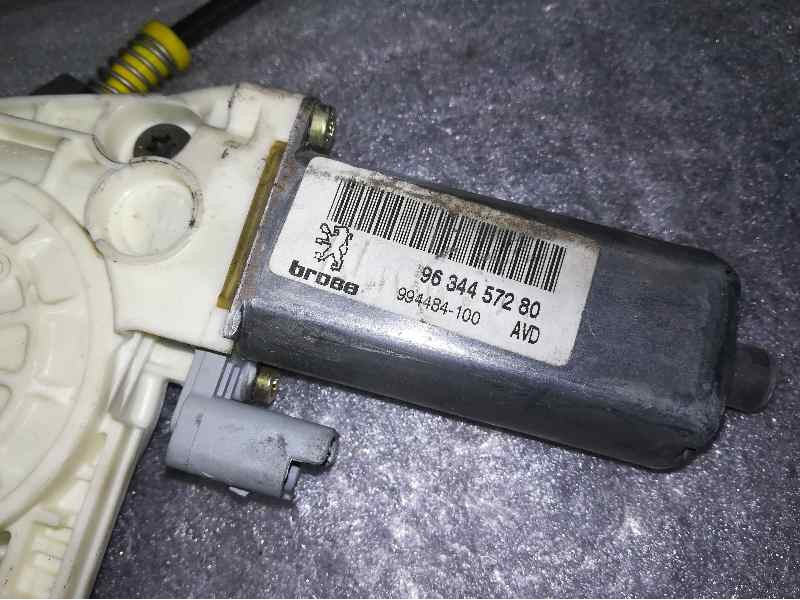 Recambio de elevalunas delantero derecho para peugeot 307 (s1) xn referencia OEM IAM 9634457280 2 PINS 