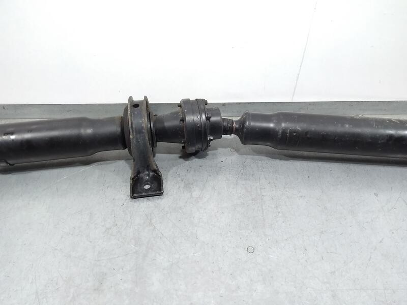 Recambio de transmision central para ssangyong rodius 4wd power referencia OEM IAM 3320036101  TRASERA