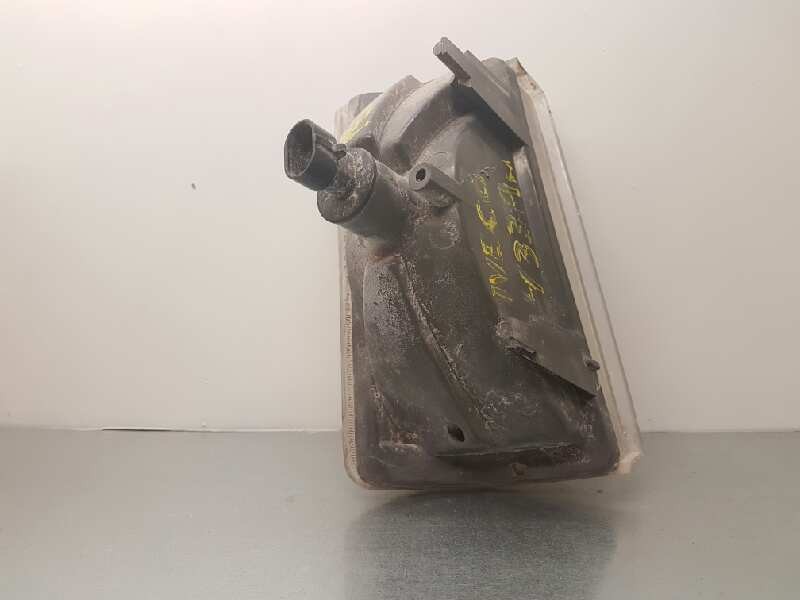 Recambio de piloto delantero izquierdo para iveco daily caja cerrada (1989 =>) 2.5 diesel referencia OEM IAM   TOCADO VER FOTOS