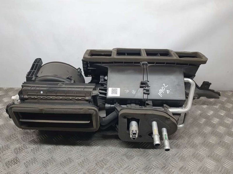 Recambio de calefaccion entera normal para bmw i8 (i12) i8 pure impulse referencia OEM IAM 929051906 4431809155 