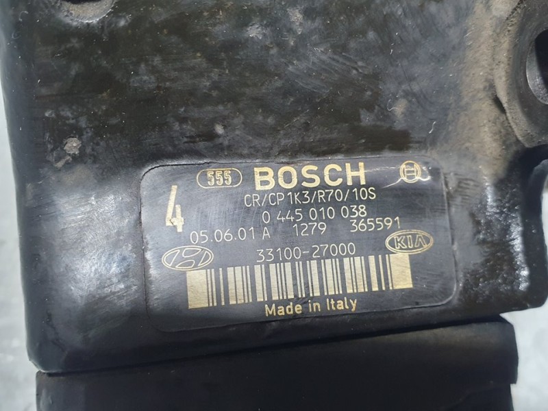 Recambio de bomba alta presion para hyundai tucson (jm) 2.0 crdi style referencia OEM IAM 3310027000 0445010038 BOSCH