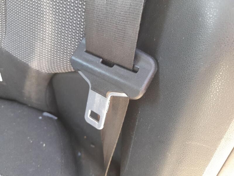 Recambio de cinturon seguridad trasero izquierdo para citroën c4 cactus 1.2 vti 82 referencia OEM IAM 98009740XX  