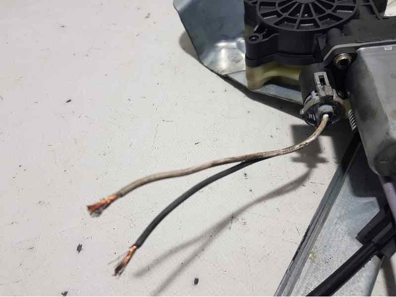 Recambio de elevalunas delantero izquierdo para renault kangoo limited referencia OEM IAM  2 CABLES ELECTRICO