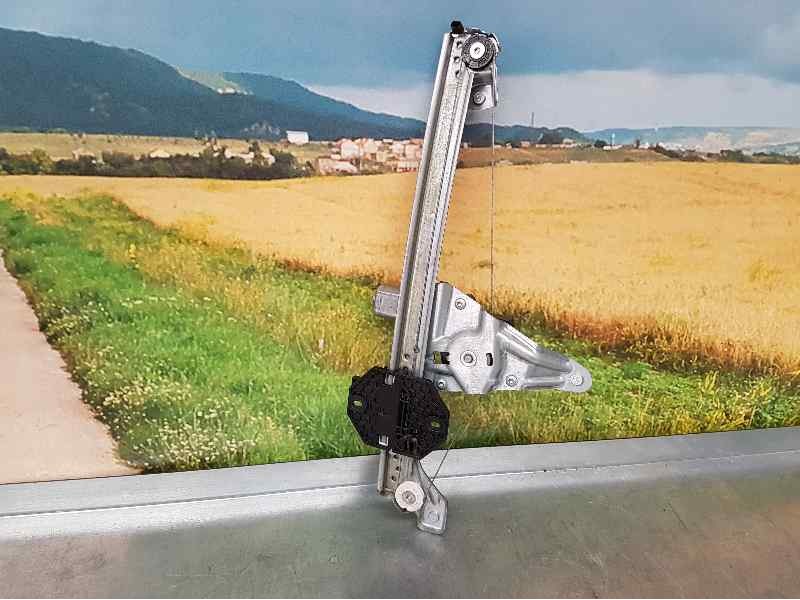 Recambio de elevalunas trasero derecho para dacia sandero stepway referencia OEM IAM 827206057R 2 PINS ELECTRICO