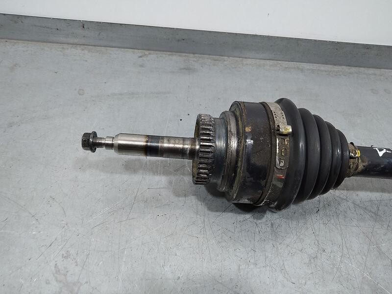 Recambio de transmision delantera derecha para ssangyong rodius 4wd power referencia OEM IAM 4130036000  