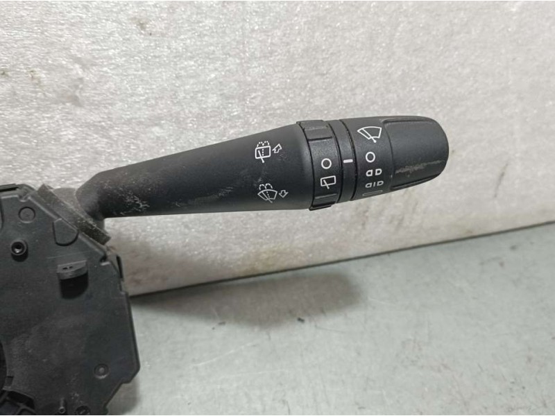 Recambio de mando luces y limpia para alfa romeo mito (145) junior referencia OEM IAM 1560909770  