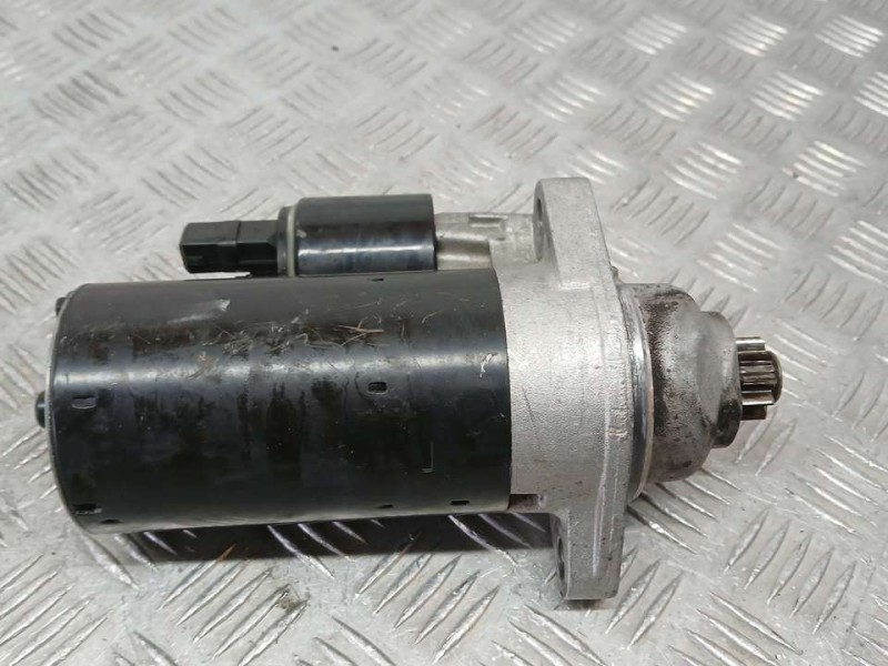Recambio de motor arranque para seat ibiza (6l1) stella referencia OEM IAM 02T211023H 0001125051 BOSCH